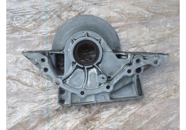 кришка колінвала, передня нижня Renault Scenic II,Megane II,Clio II,Kangoo,1.5dci, 8200391938